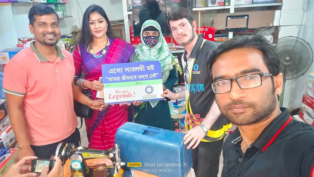 Distribution of blankets in Nawabganj, Dhaka